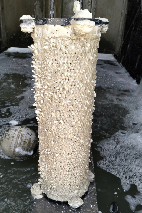 電解残渣回収装置 9 5